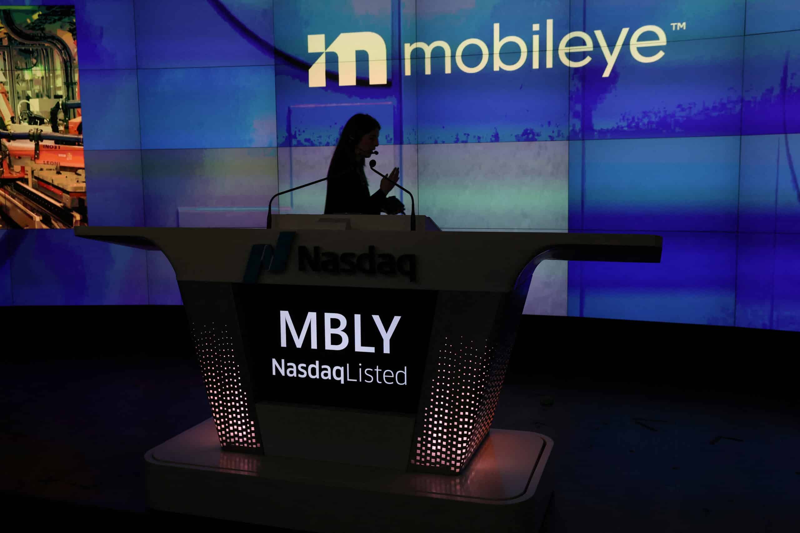 Mobileye Global Inc mbly Shares Drop over 4 Following Intel's Stock Sale Announcement