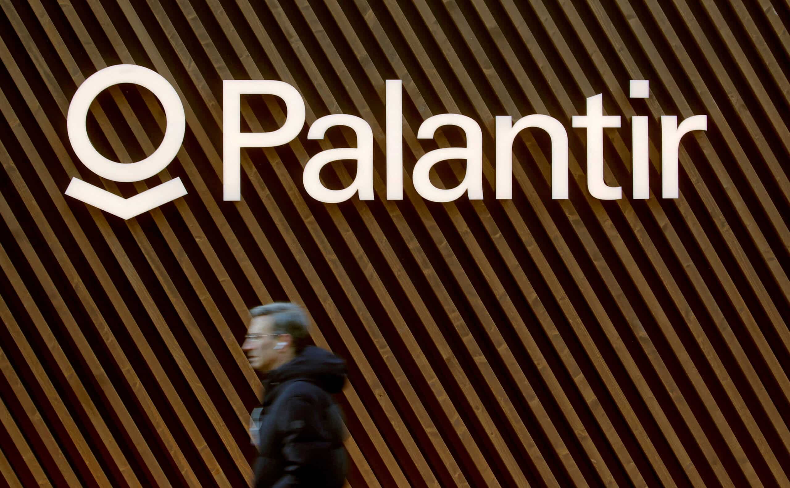 Here's Why Palantir Technologies Inc pltr Stock Plunges Today
