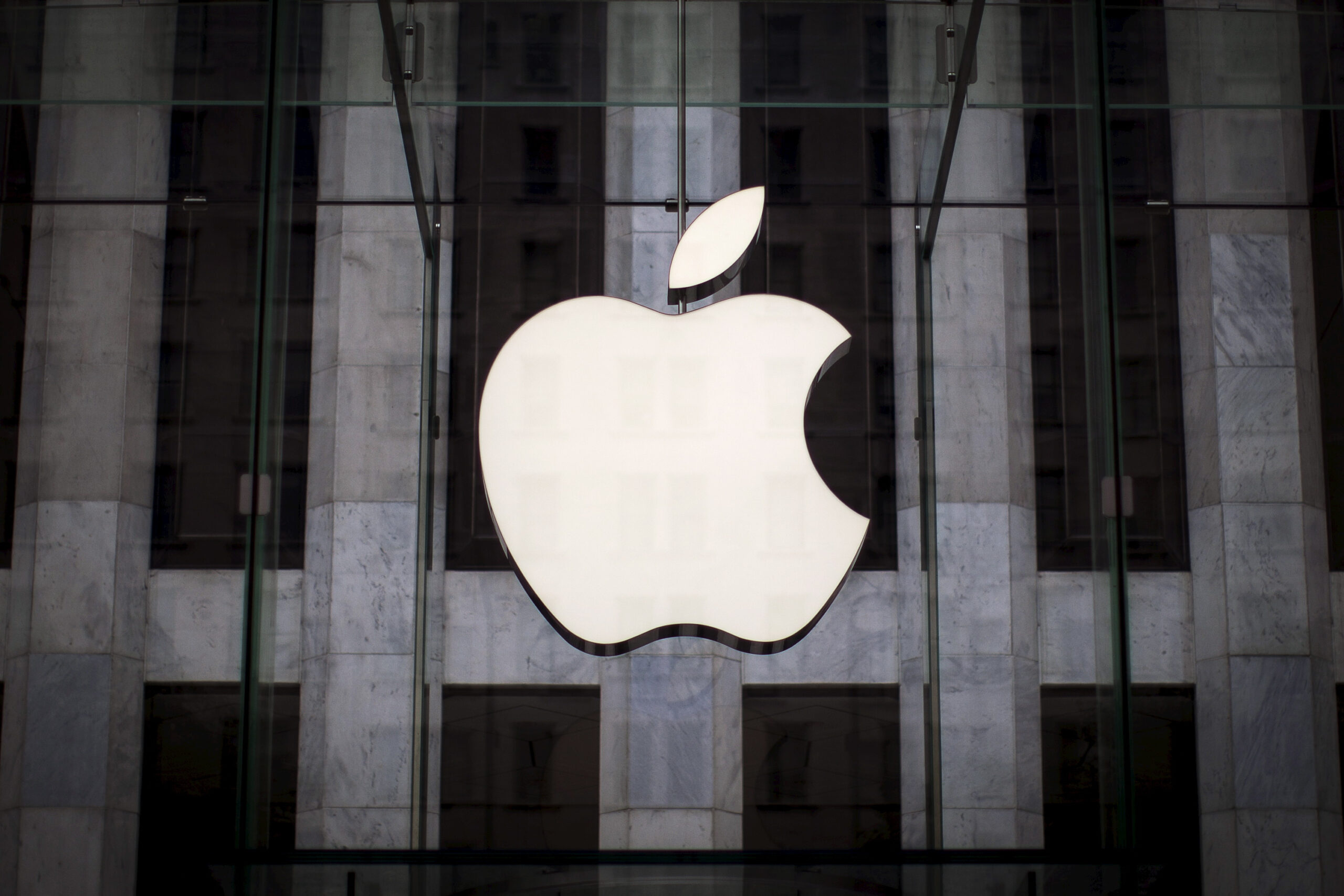 Russia Reports Apple nasdaq Aapl Blocks 25 Vpn Services Following Government Demand