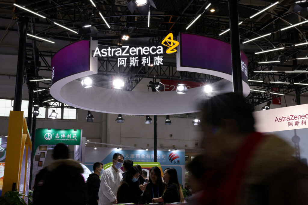 Astrazeneca nasdaq Azn Stock Dips on Lung Cancer Drug Trial Setback