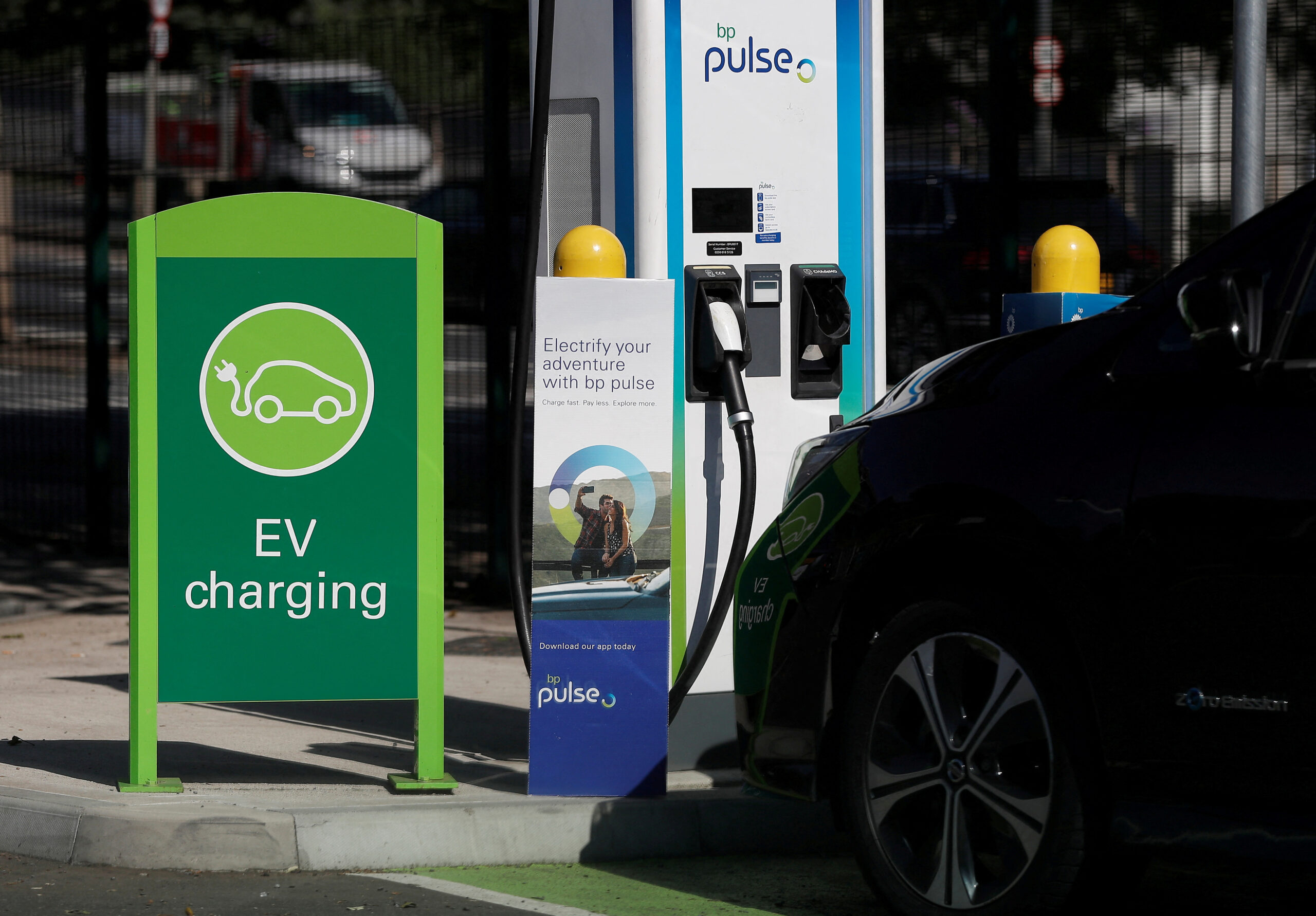 Bp nyse Bp and Simon Property Group Strike Deal for Nationwide Ev Charger Installation