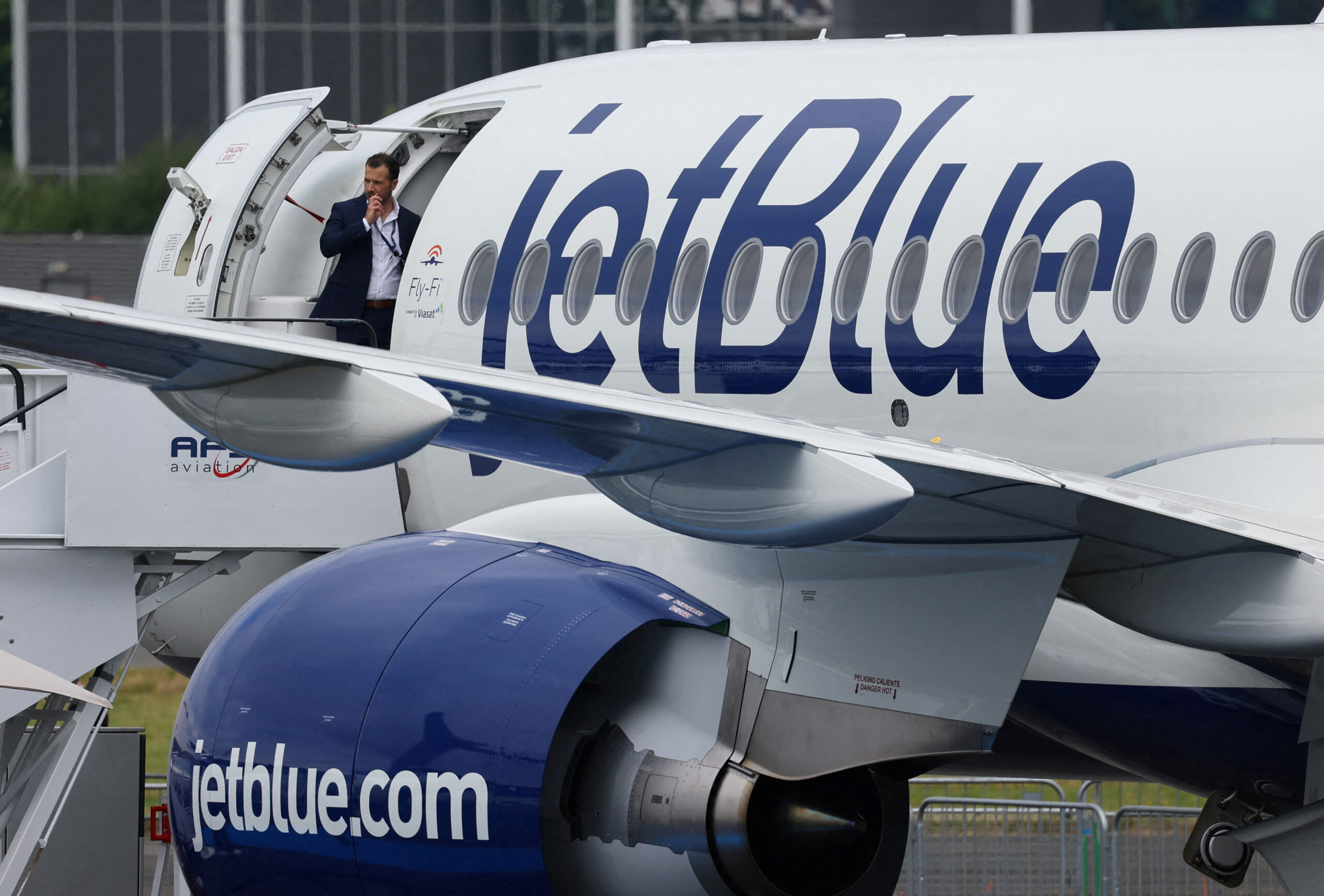 Jetblue Airways nasdaq Jblu to Invest in Sustainable Jet Fuel for New York Flights