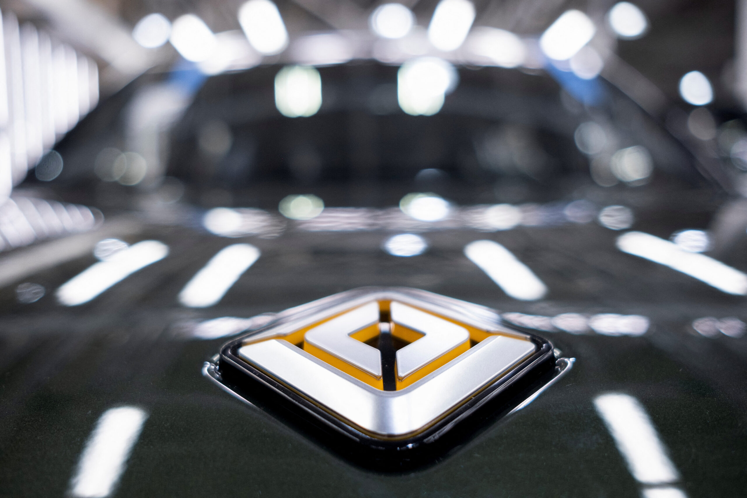 Rivian nasdaq Rivn Quashes Rumors of Joint Vehicle Production with Volkswagen