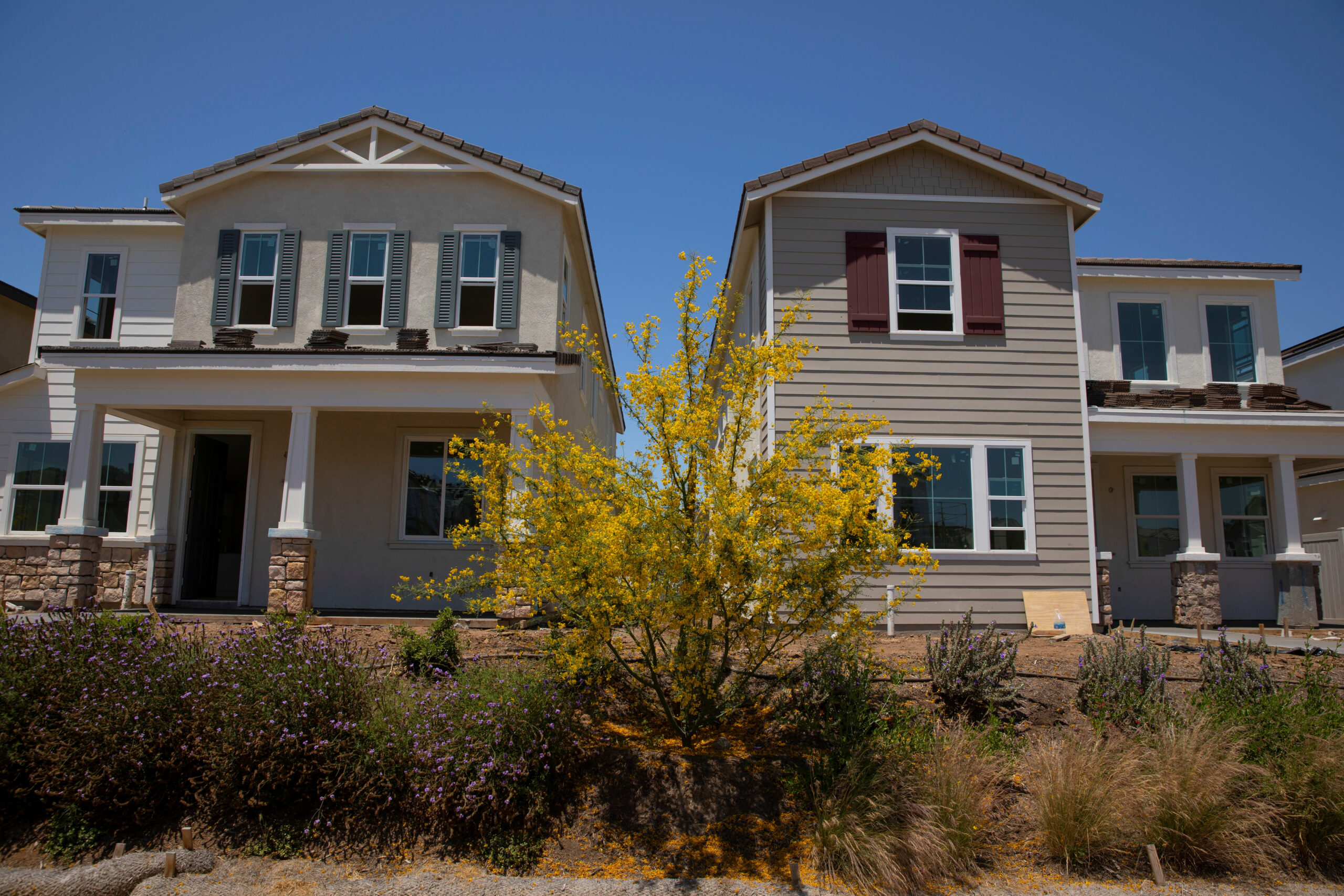 Us Home Prices Hold Steady in May Amid Rising Mortgage Rates