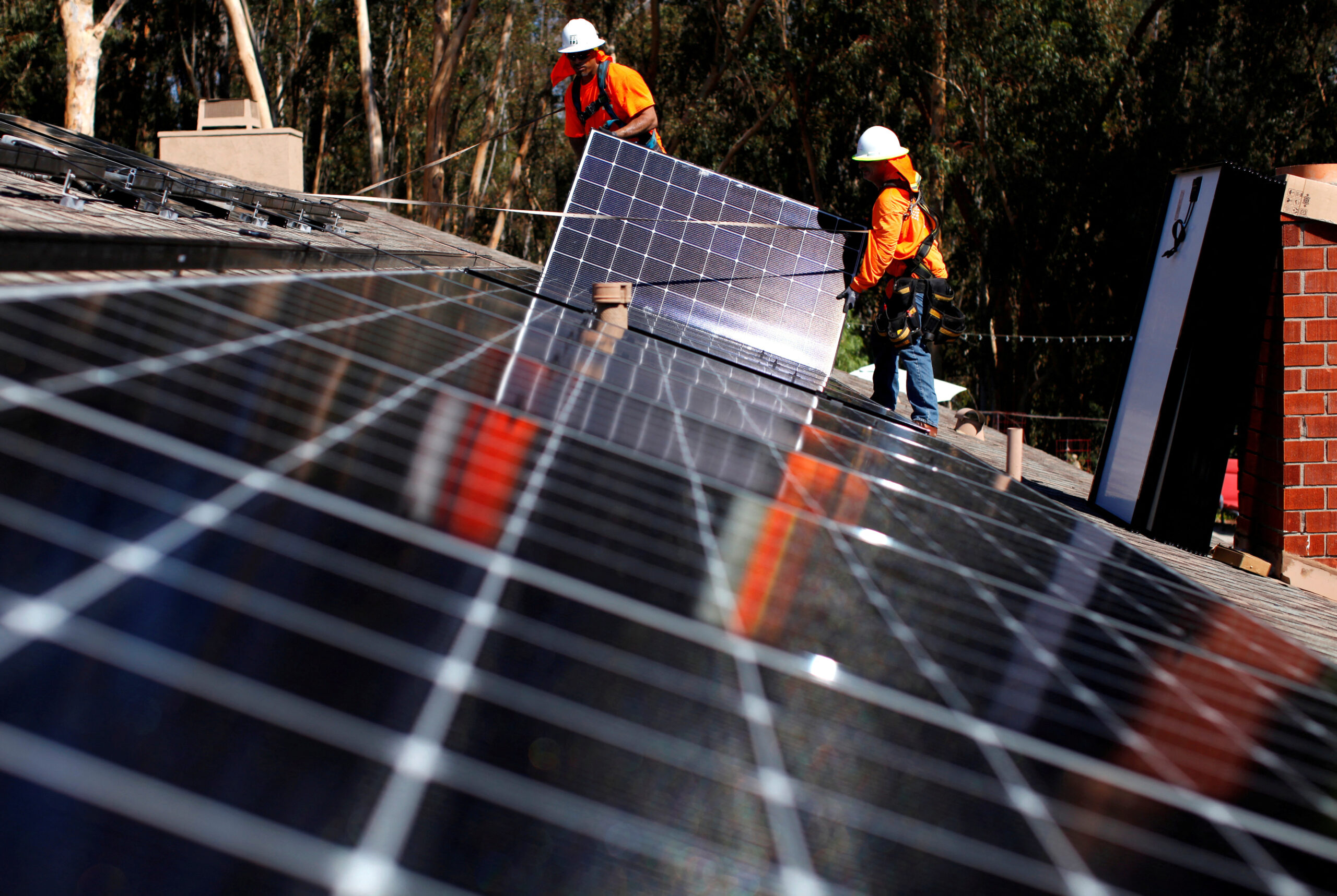 Us Clean Energy Jobs Grow at Twice the National Rate in 2023 Report