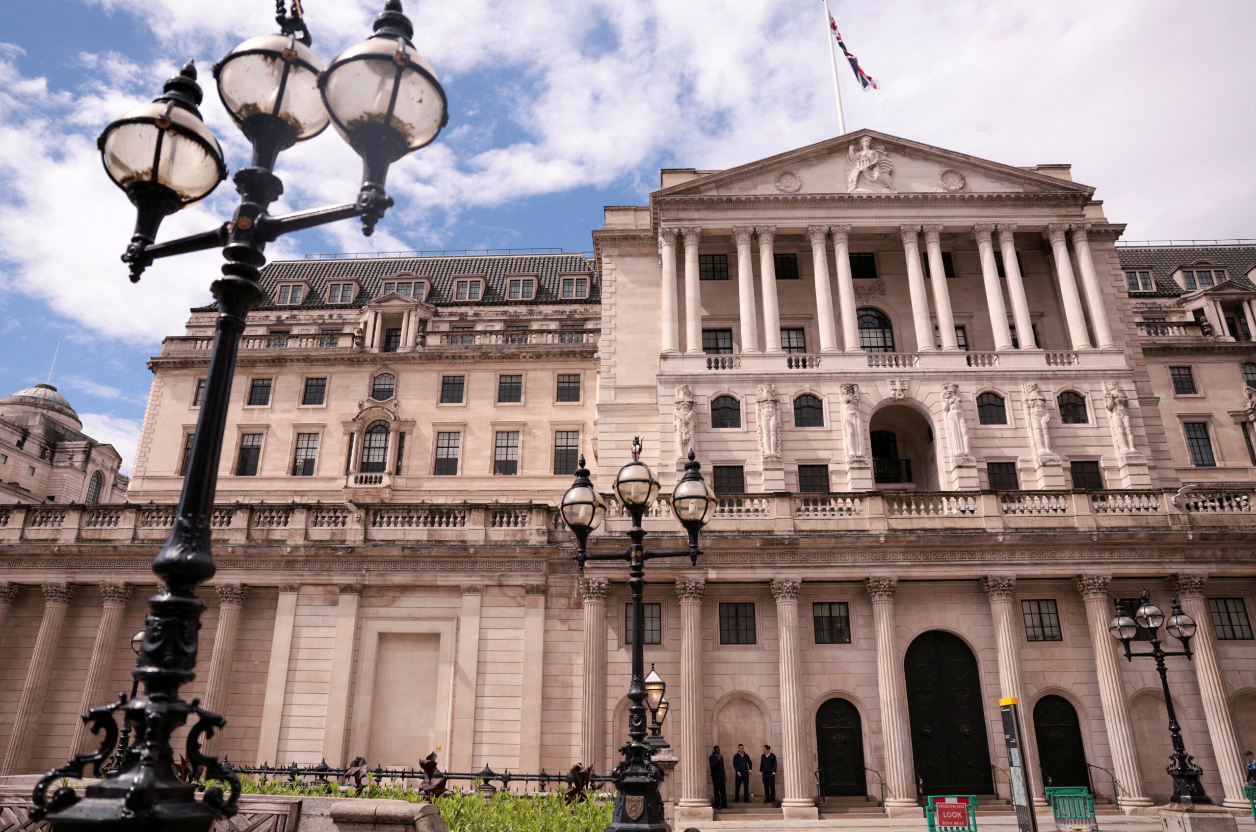 Top Uk Banks Could Be Wound Down in a Crisis Without Bailouts Boe Checks Show