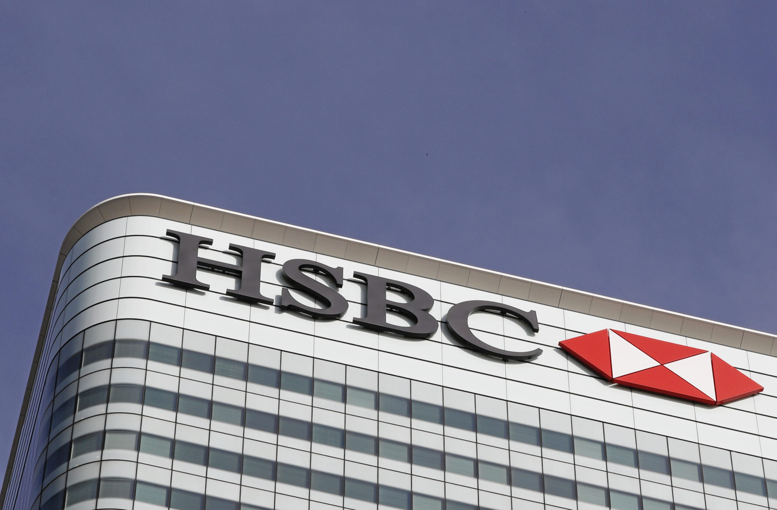 Hsbc Plans to Double Uk Wealth Business As Banks Target 'mass Affluent'