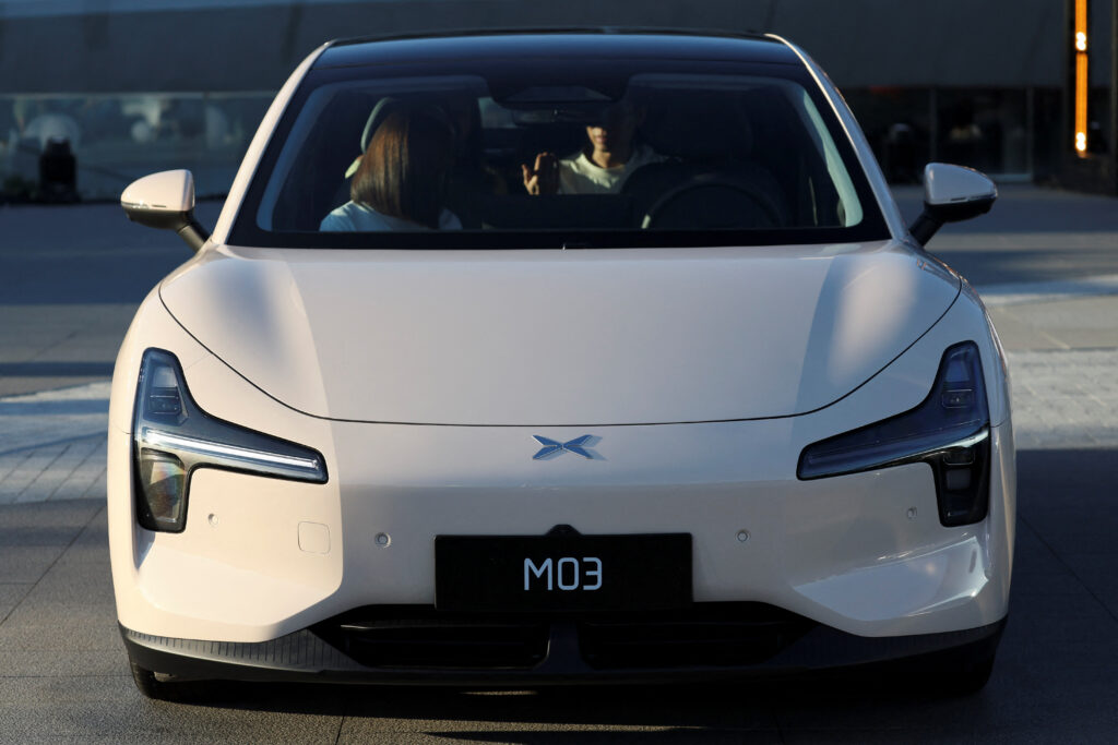 MONA M03 electric vehicle