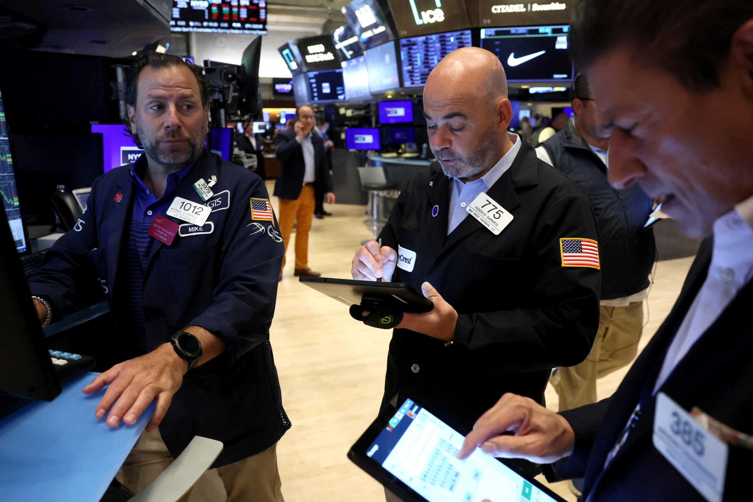 Wall Street Enjoys Best Weekly Gains in 2024 with Recession Concerns in Retreat