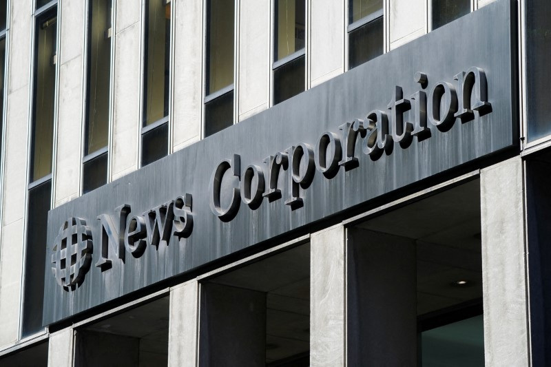 Exclusive Starboard Files Proposal at News Corp nasdaq Nws Seeks to Break Murdoch's Grip