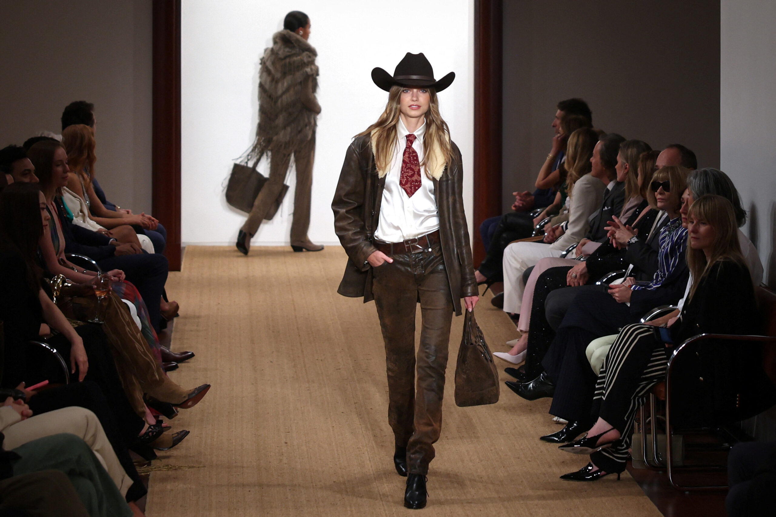 Ralph Lauren nyse Rl Tops Q1 Profit Estimates on Stable Demand in Europe China