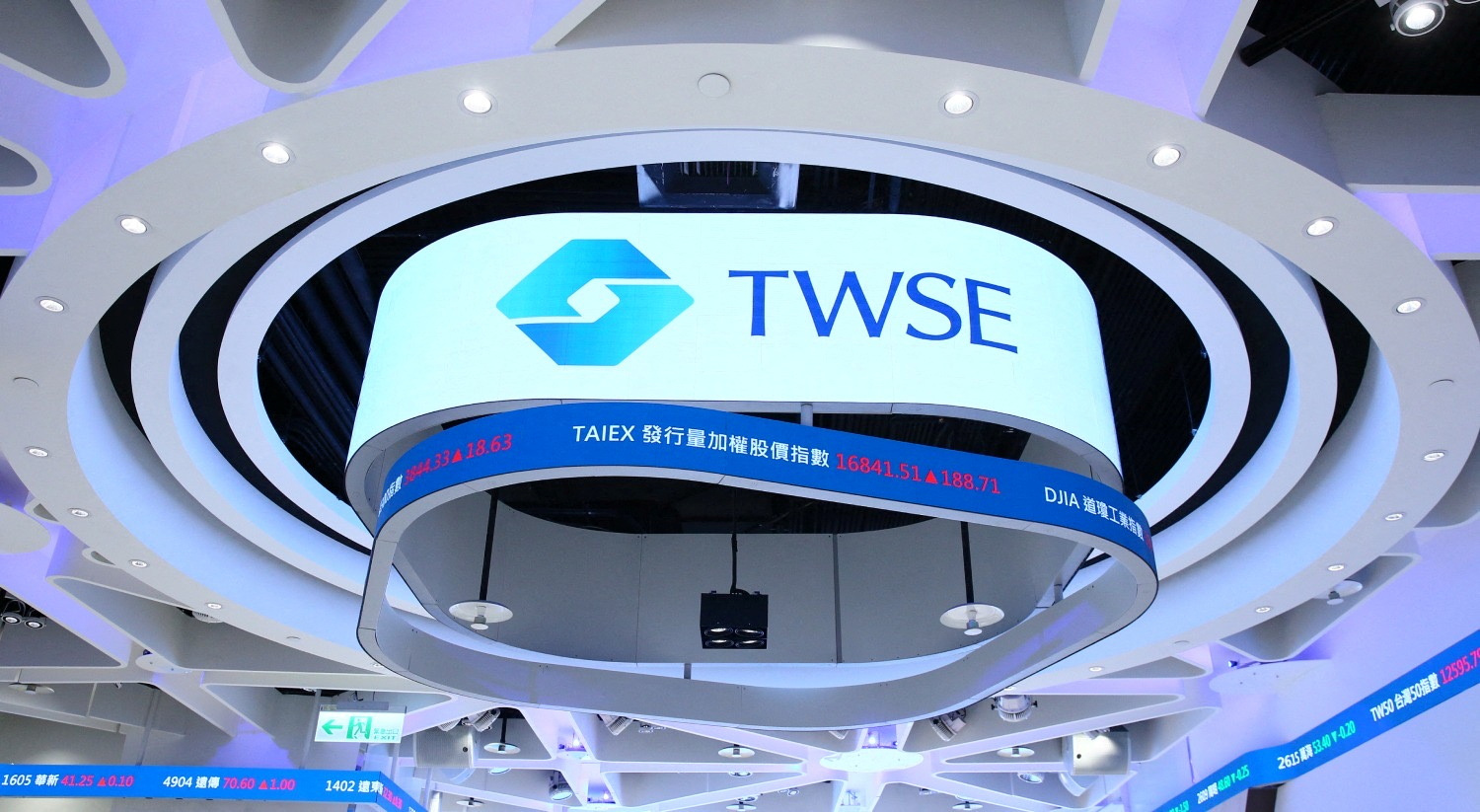 Taiwan Stocks Tumble 84 As Investors React to Us Economic Woes