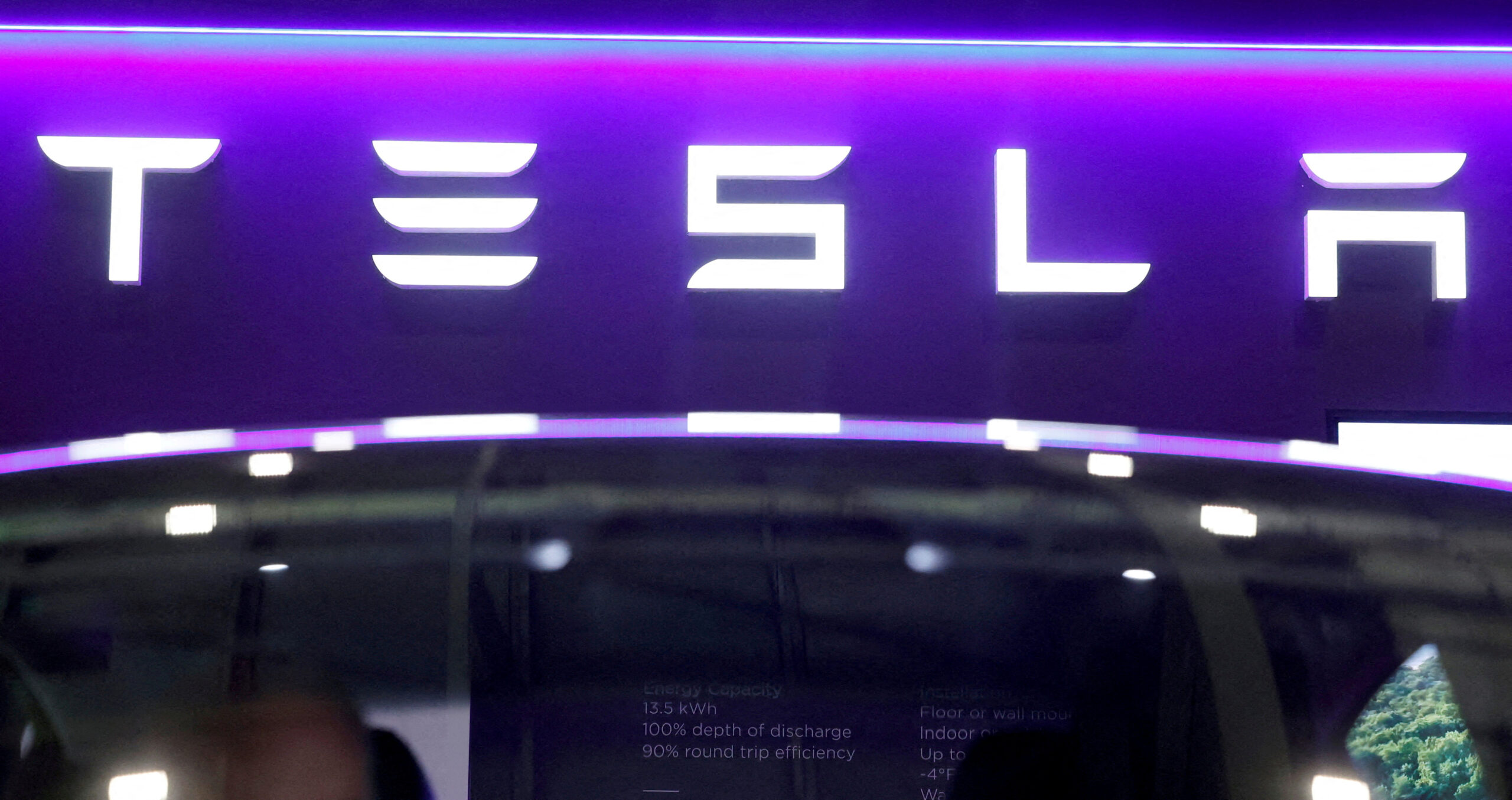 Us Auto Safety Agency Launches Investigation into Fatal Tesla Cybertruck Crash