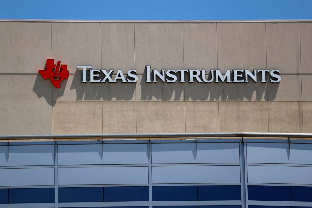 Texas Instruments nasdaq Txn Stock Jumps on Q3 Profit Beat