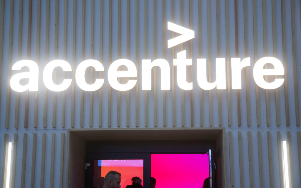 Accenture nyse Acn Stock Jumps on Upbeat Q4 Results Unveils Billion Share Buyback