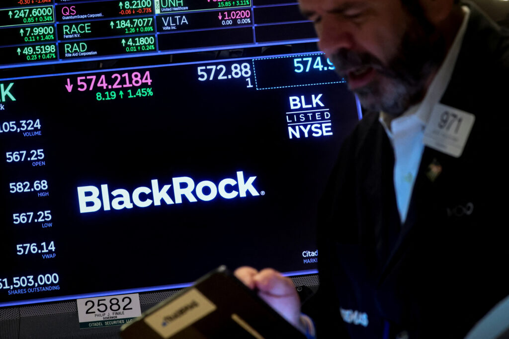 Italy and Blackrock Explore Partnership for Data Center Investments