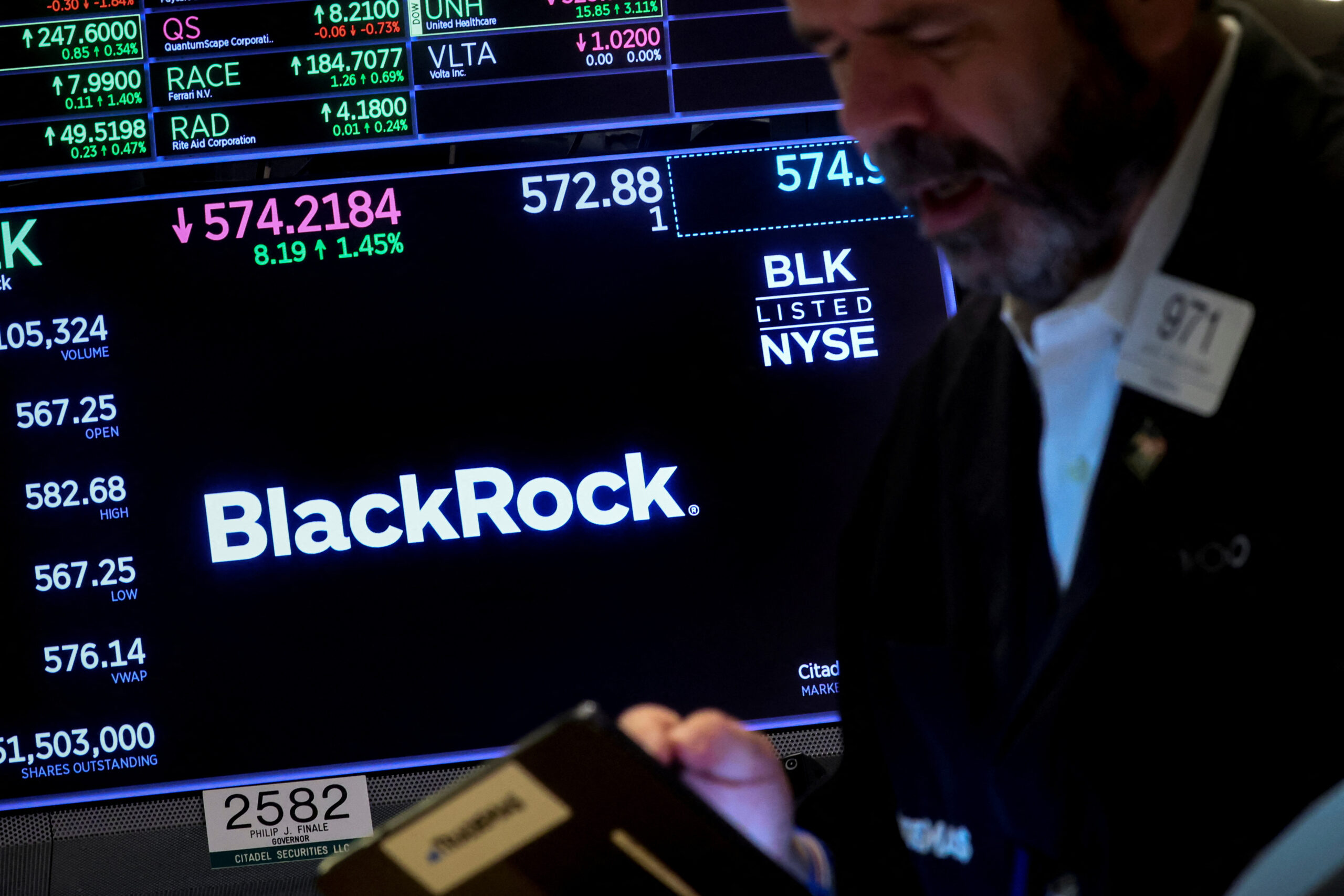 Italy and Blackrock Explore Partnership for Data Center Investments