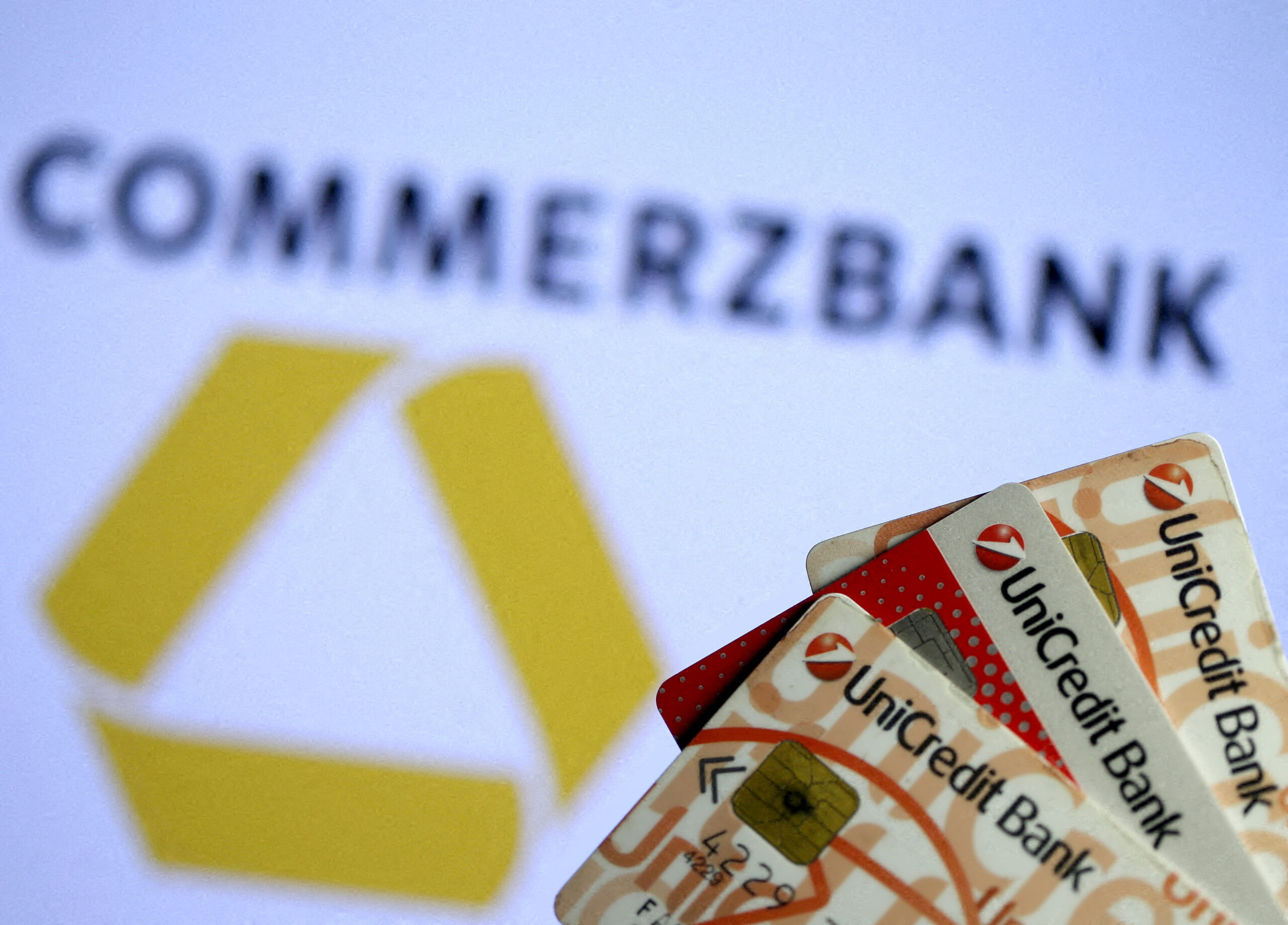 Barclays nyse Bcs Aids Unicredit in Building Stake in Commerzbank Source Says