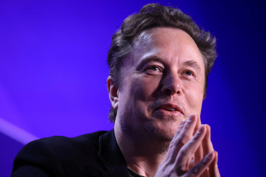 Elon Musk Backs Trump but Tesla Spacex and X Employees Donate to Harris Instead