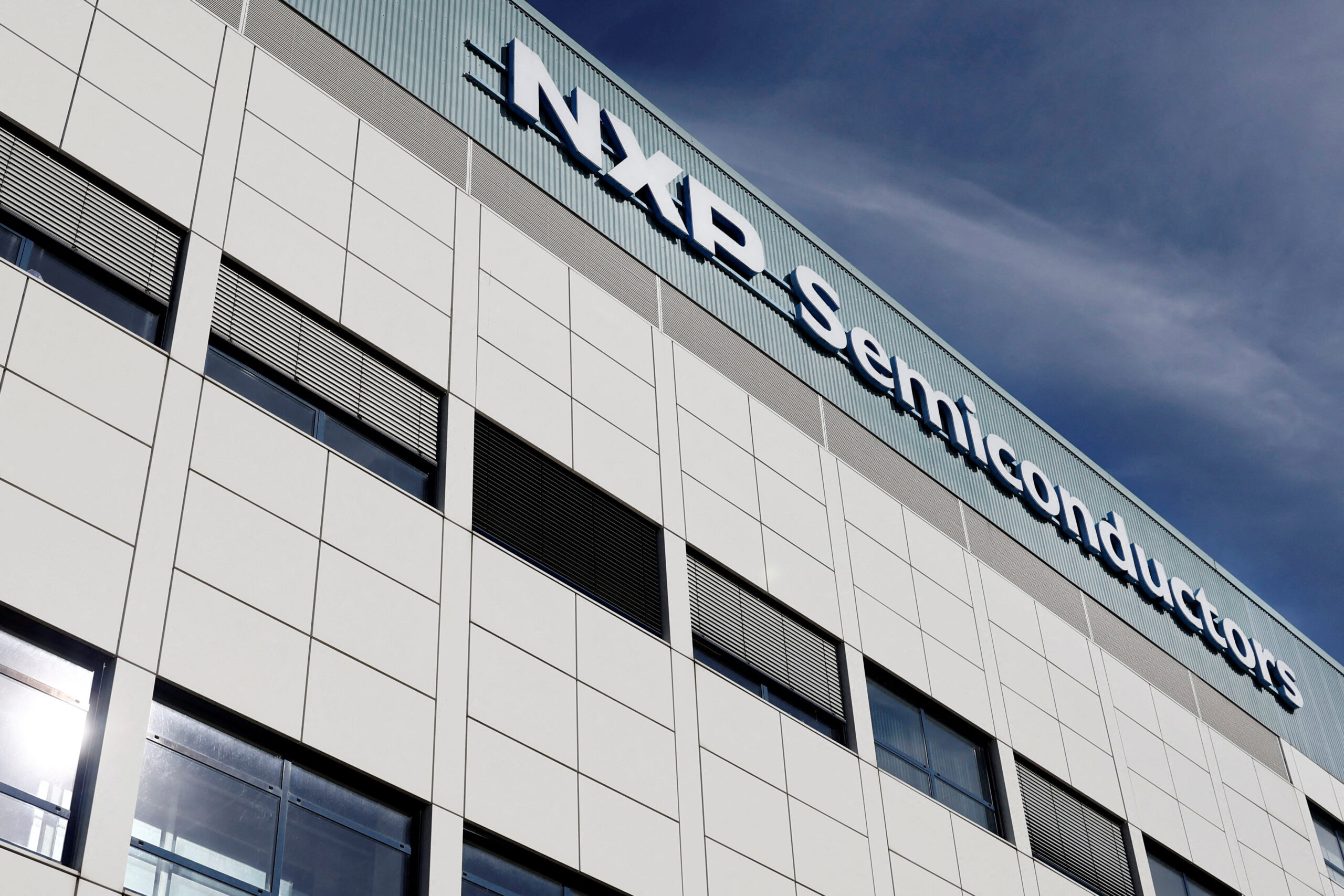 Nxp Semiconductors nasdaq Nxpi Doubles Down on India with Billion Rd Investment