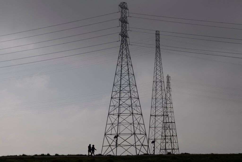 Pge Cuts Power for Thousands in Northern California to Mitigate Wildfire Risks