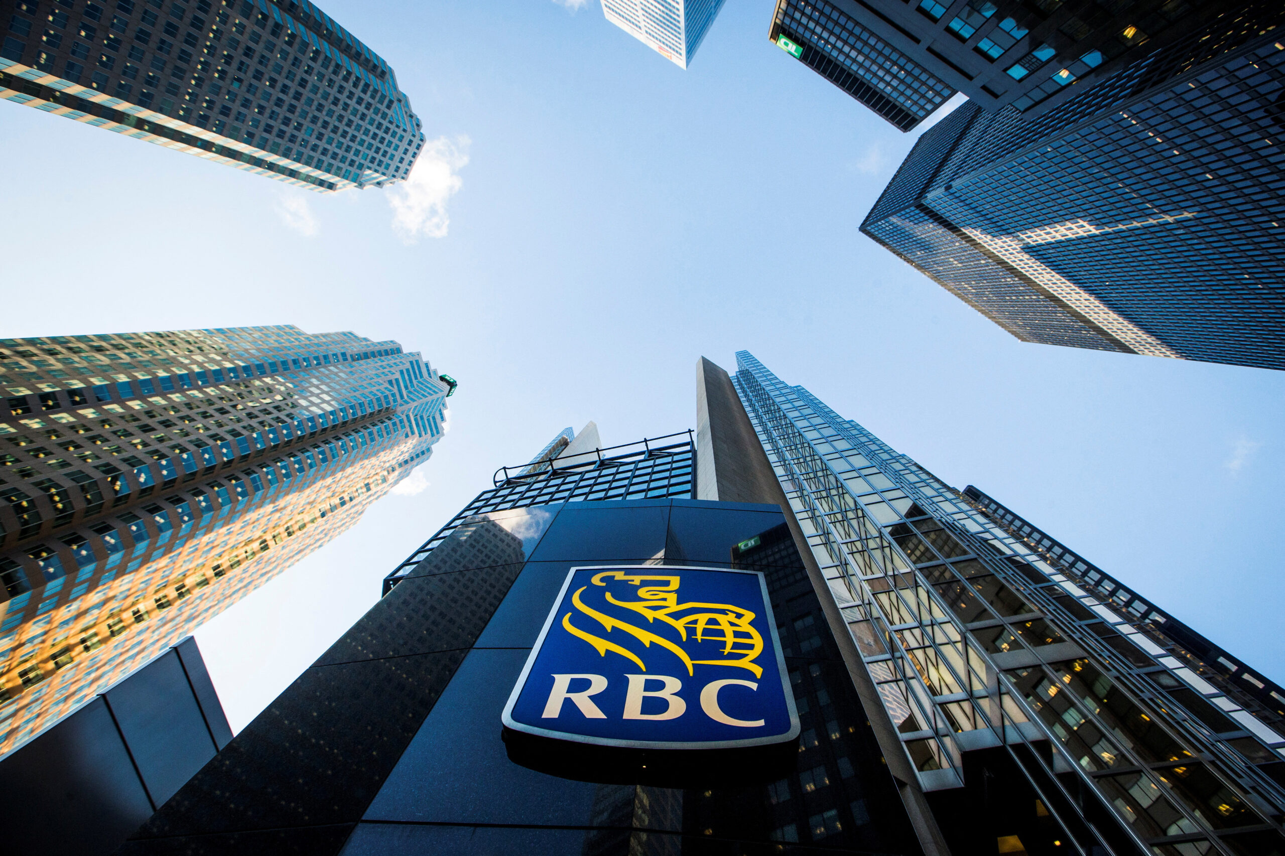 Royal Bank of Canada nyse Ry Bankers Fear Layoffs As Pledge to Keep Hsbc Staff Nears End Reuters