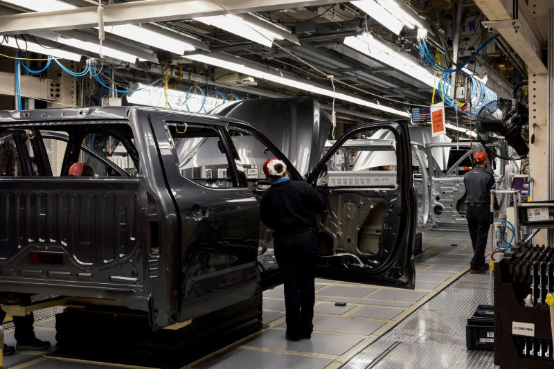 Us Factory Orders Outperform Estimates in July