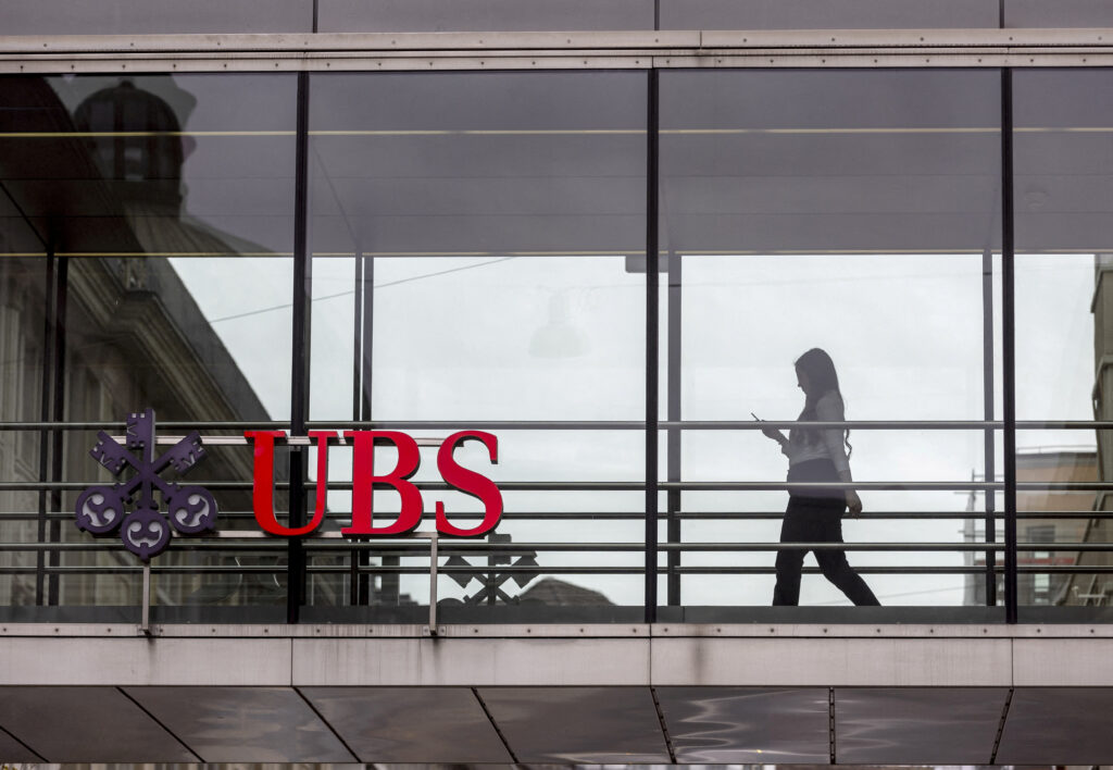 Ubs Group nyse Ubs Faces Rising Criticism from Swiss Industrial Firms Survey Shows