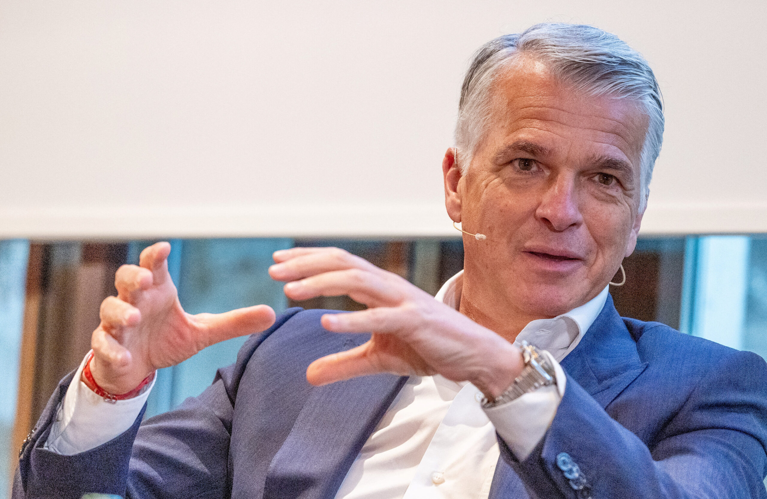 Ubs Group nyse Ubs Ahead of Schedule on Cost Savings Ceo Says