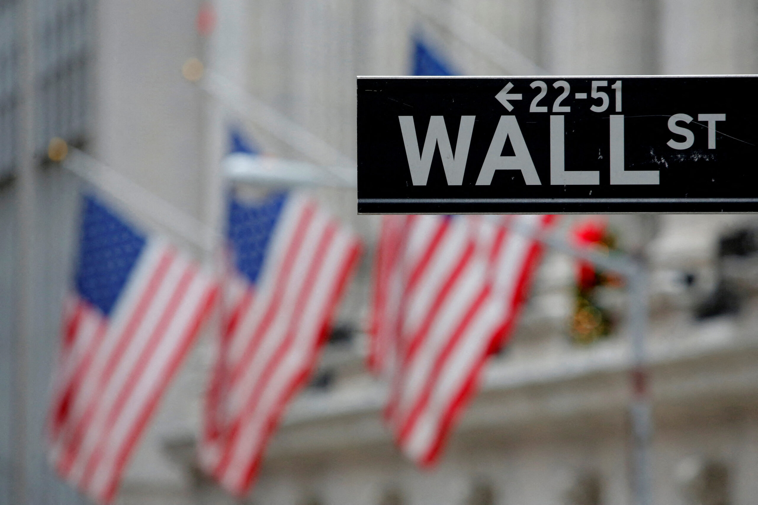 Wall Street Bonuses Expected to Surge by over 7 in 2024 Report