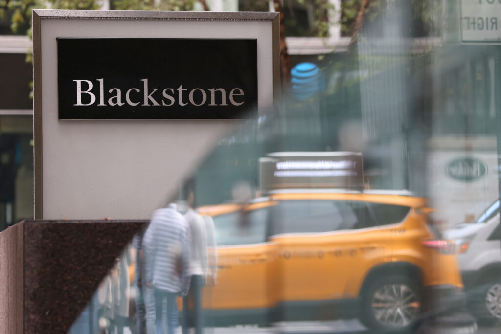 Blackstone nyse Bx Tops Q3 Profit Estimates As Assets Hit Record