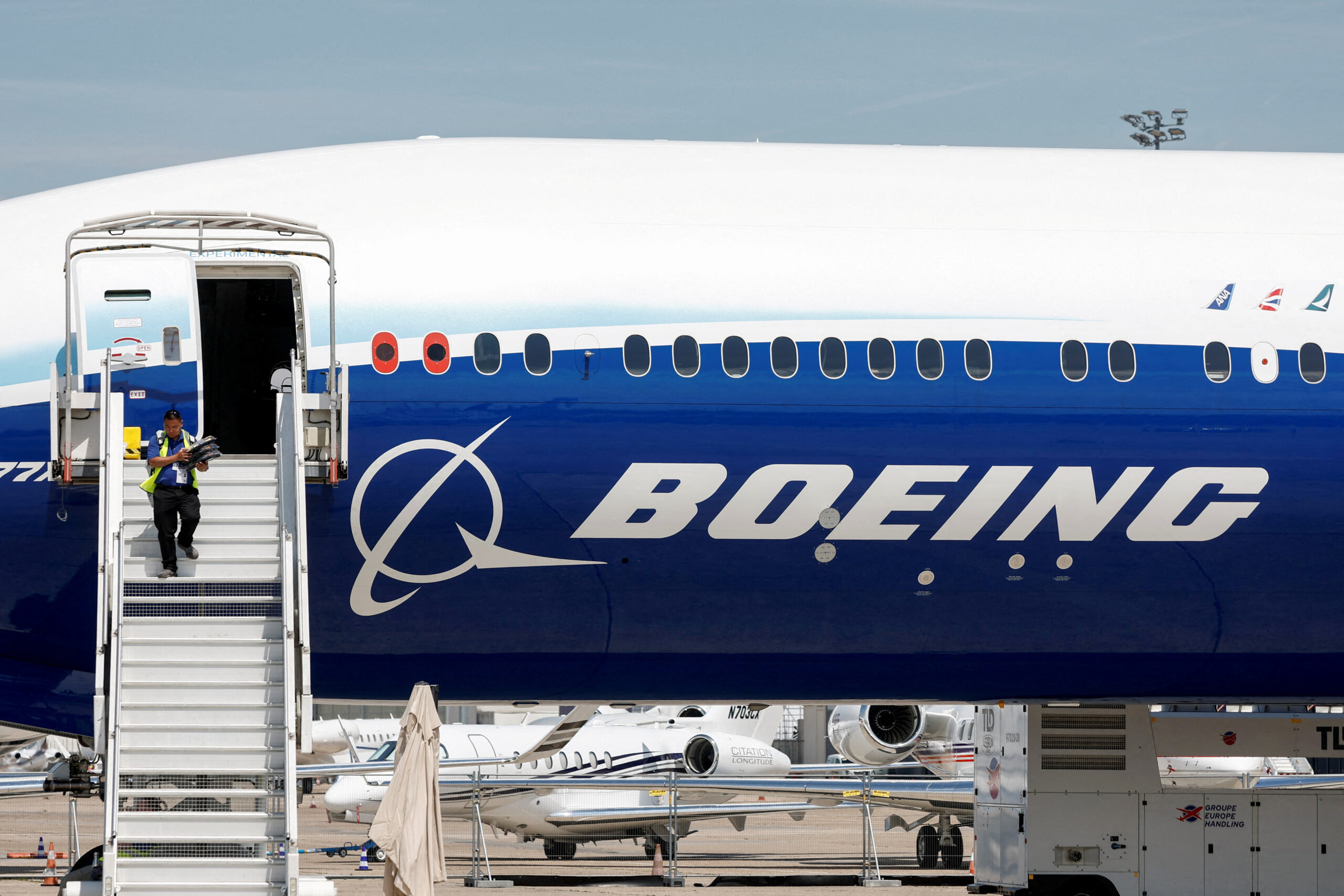 Boeing nyse Ba to Burn Cash Next Year As Ceo Says No Quick Fix for Ailing Planemaker