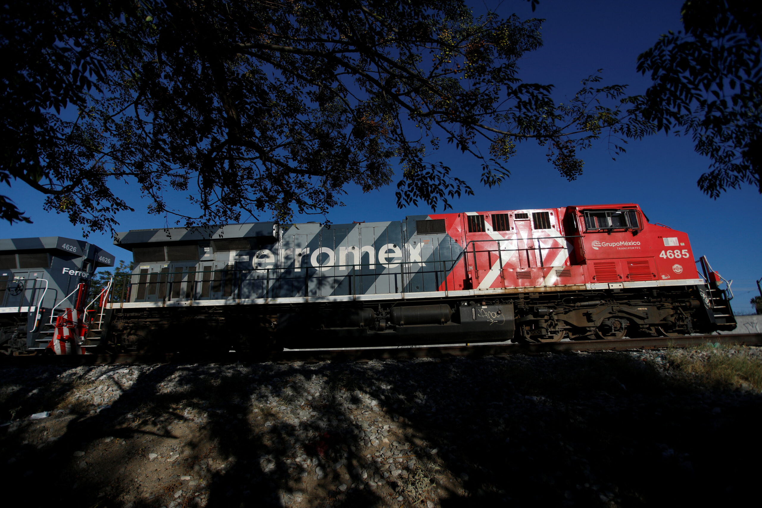 Union Pacific Says Fxe Issuing Some Us mexico Grain Shuttle Permits