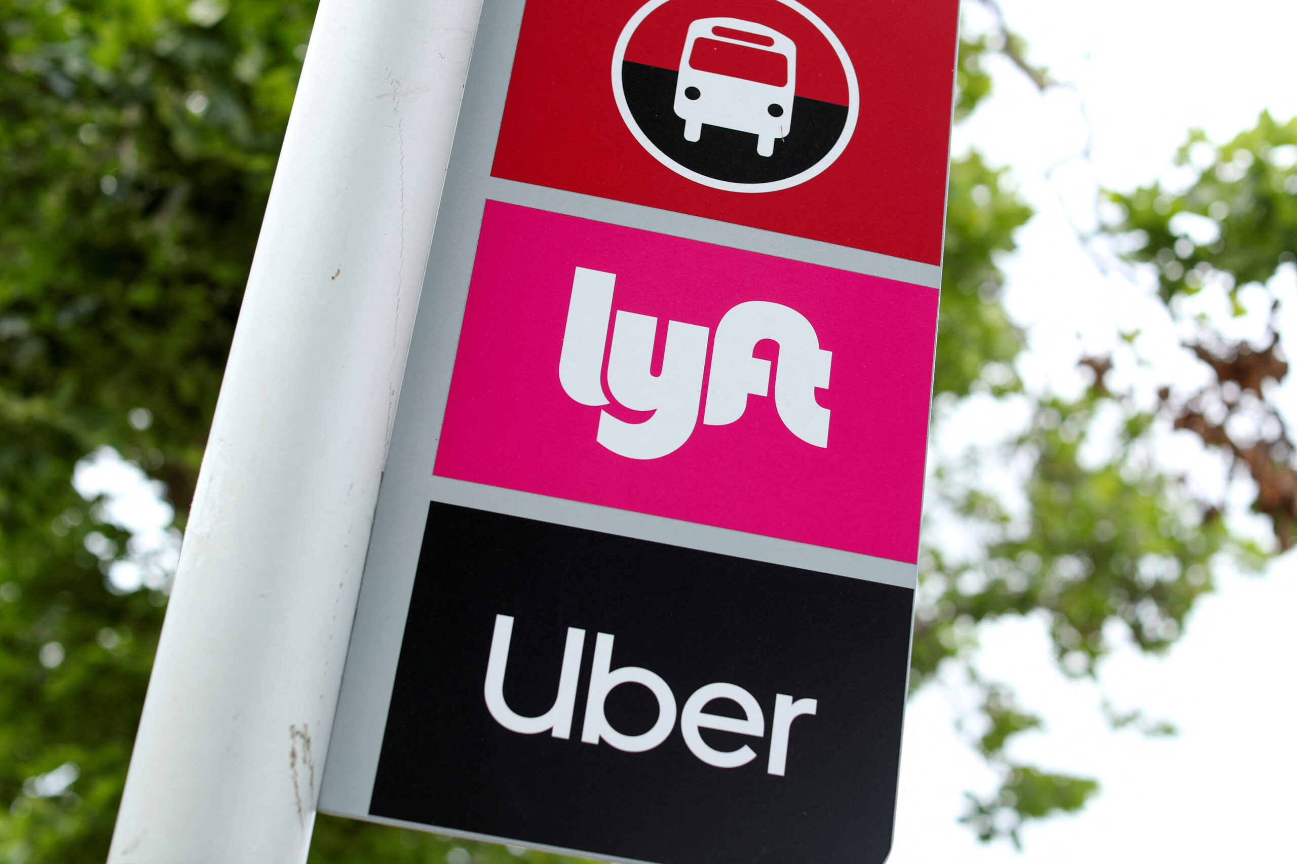 Us Supreme Court Denies Uber and Lyft Bid to Avoid California Driver Suits