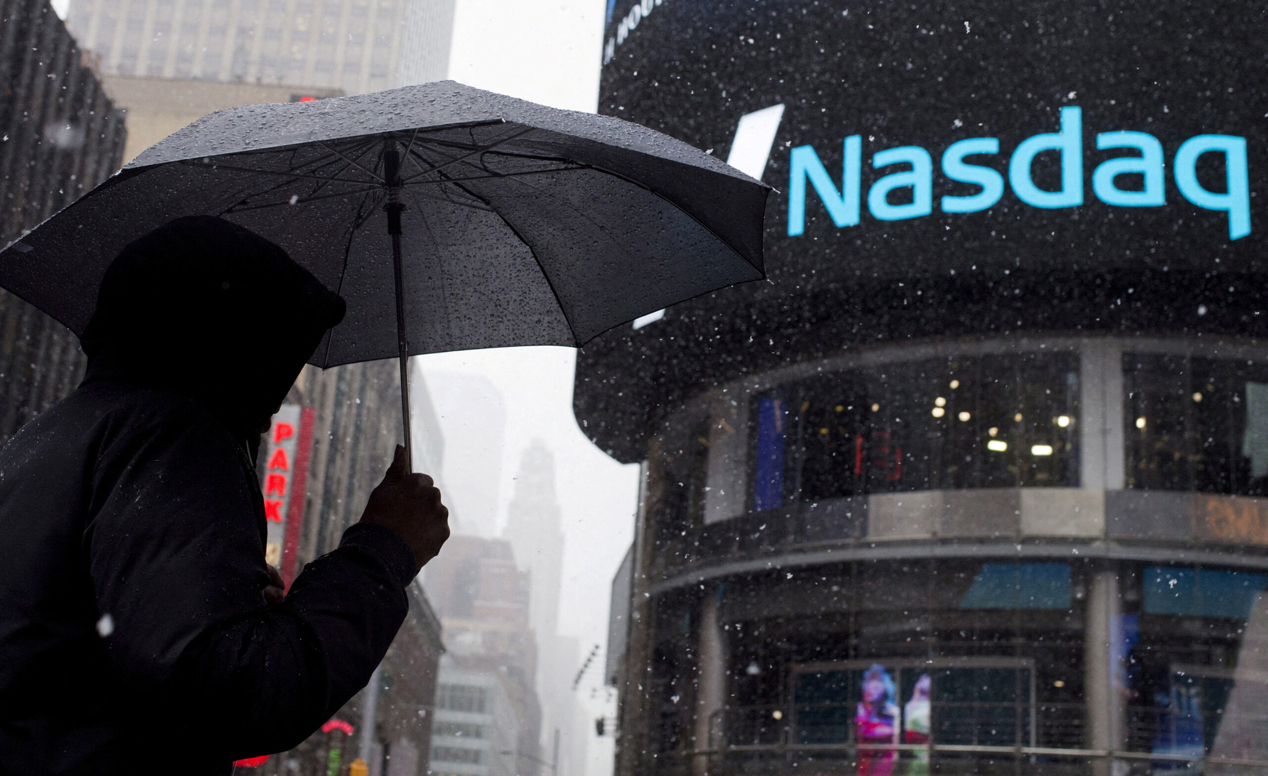 Nebius Group nbis Stock Gains in Volatile Nasdaq Debut