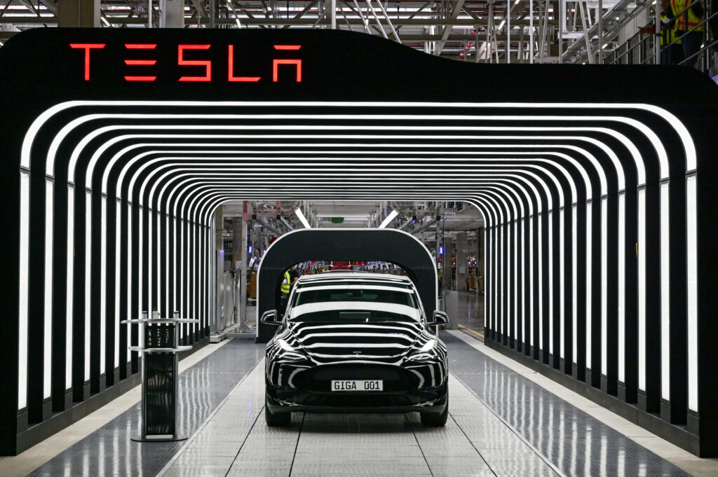 Analysis Musk's Bold 2025 Tesla Sales Forecast Draws Skepticism and Scrutiny