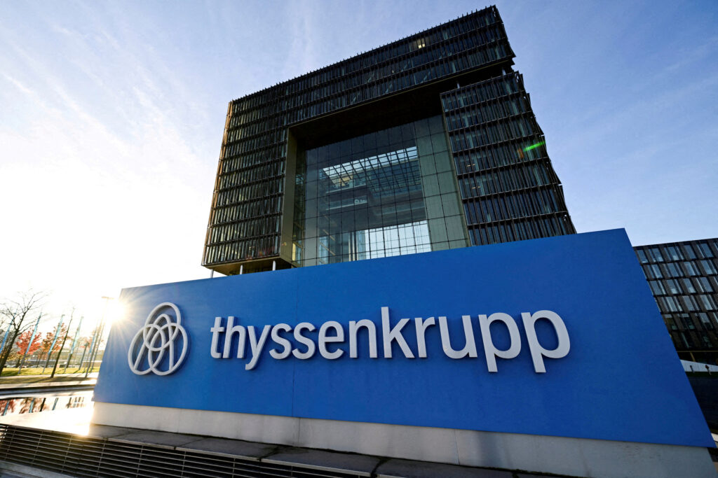 Exclusive Carlyle Group Drops out of Thyssenkrupp Marine Unit Bidding Race