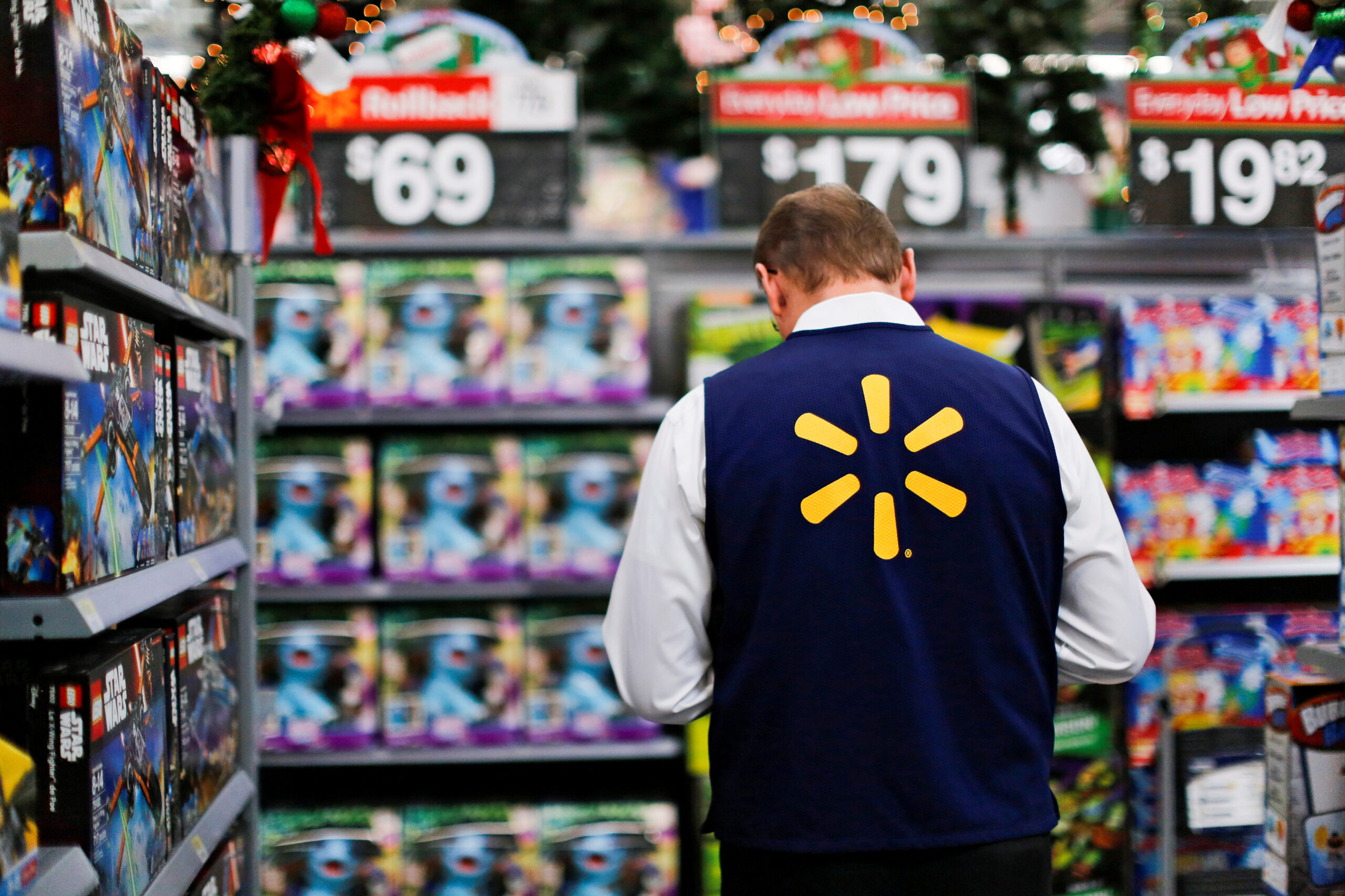 Walmart nyse Wmt Halves Walmart Plus Subscription Price Ahead of Holiday Season