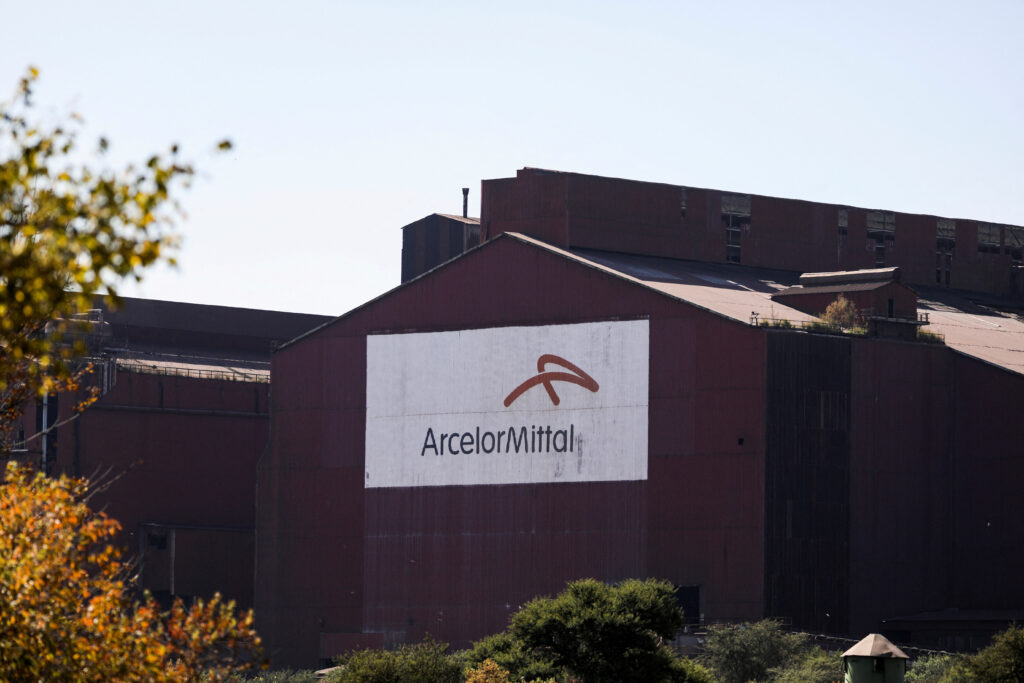 Arcelormittal nyse Mt Beats Q3 Core Profit Forecast As Brazil Operations Thrive