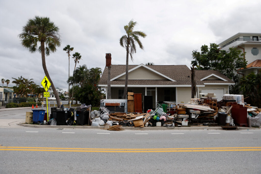 Hurricanes Boeing Strike Likely Cut at Least 100000 Jobs from Us Payrolls in October