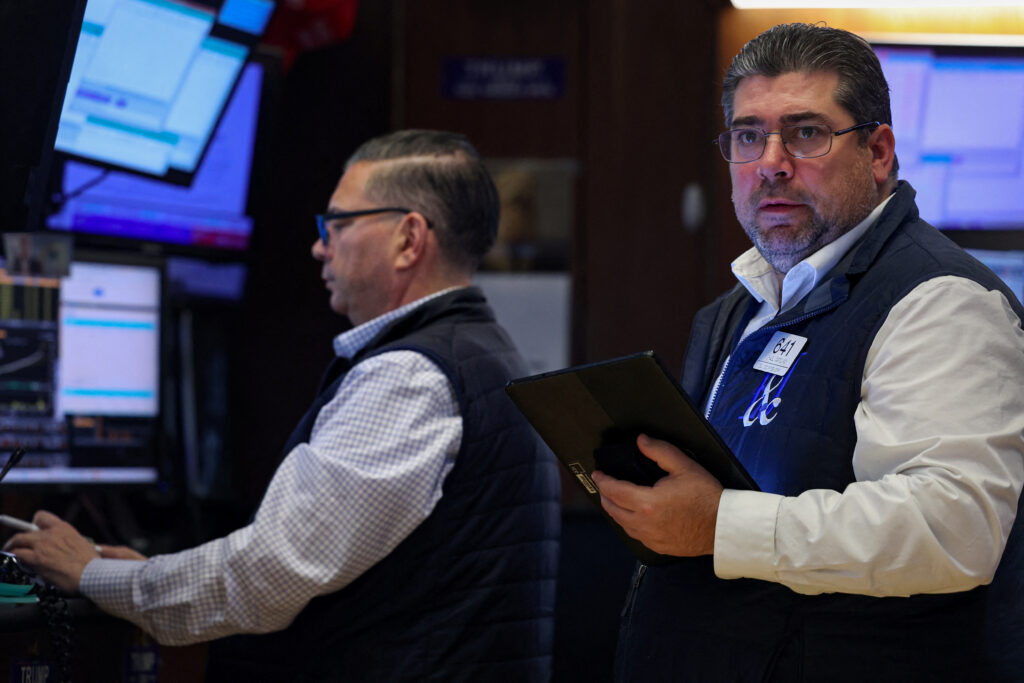 Wall Street Indexes Fall with Inflation Data and Rates in Focus