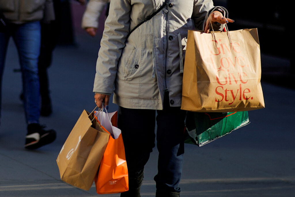 Us Consumer Spending Rises in November Monthly Inflation Subsides