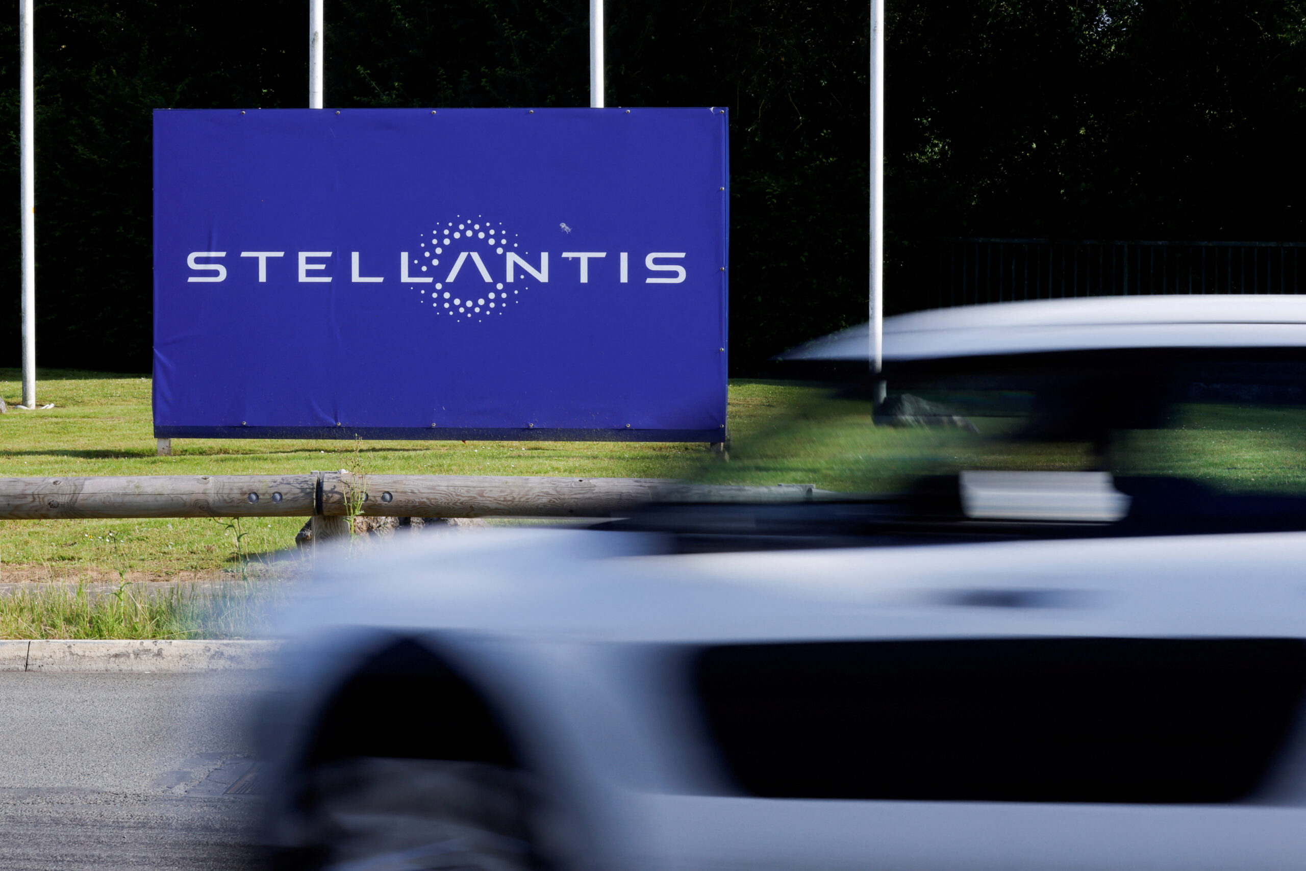 Us Proposes 54 Billion Loan for Stellantis samsung Sdi Battery Joint Venture