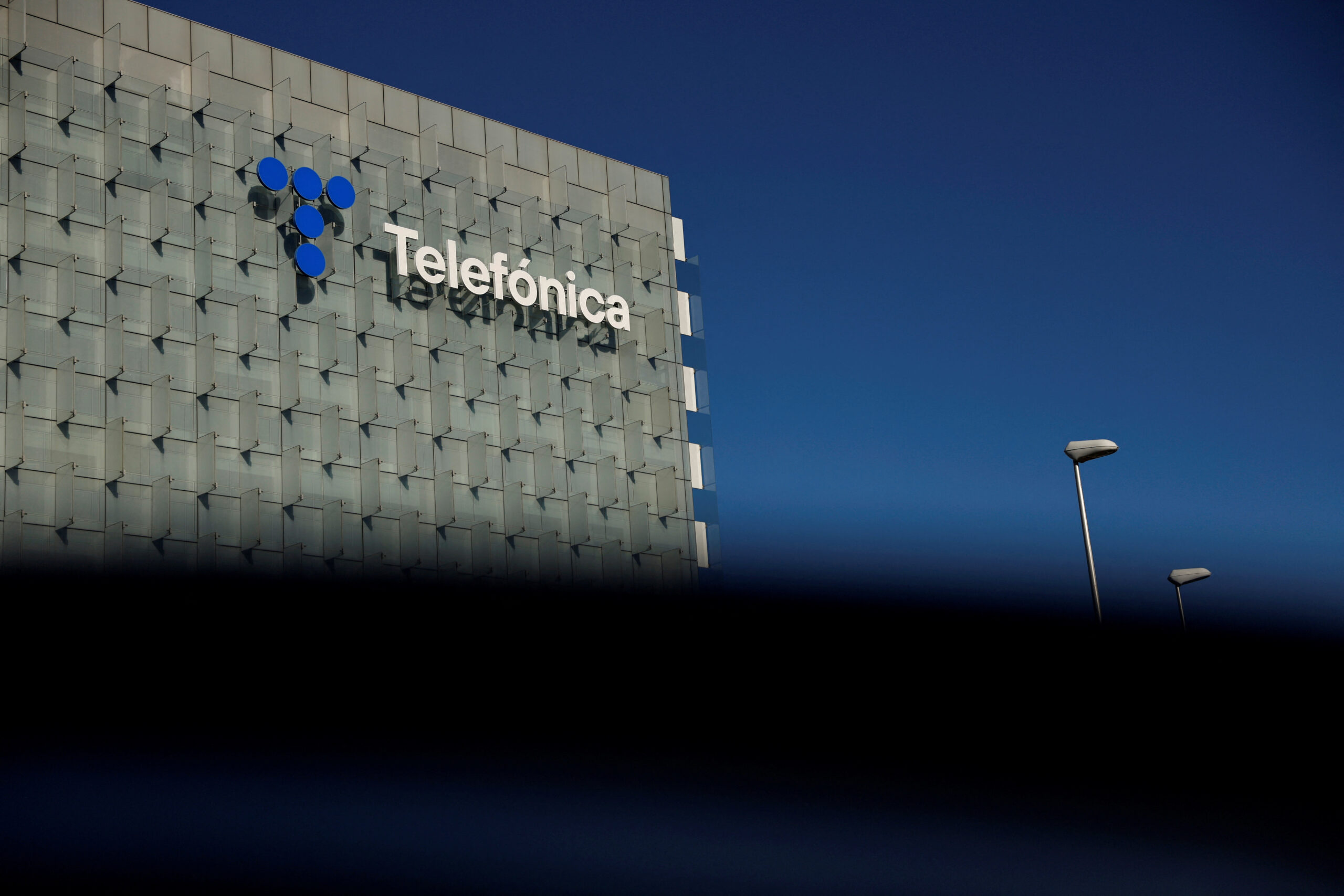 Telefonica Wins 0 Million Arbitration Award Against Colombian Government