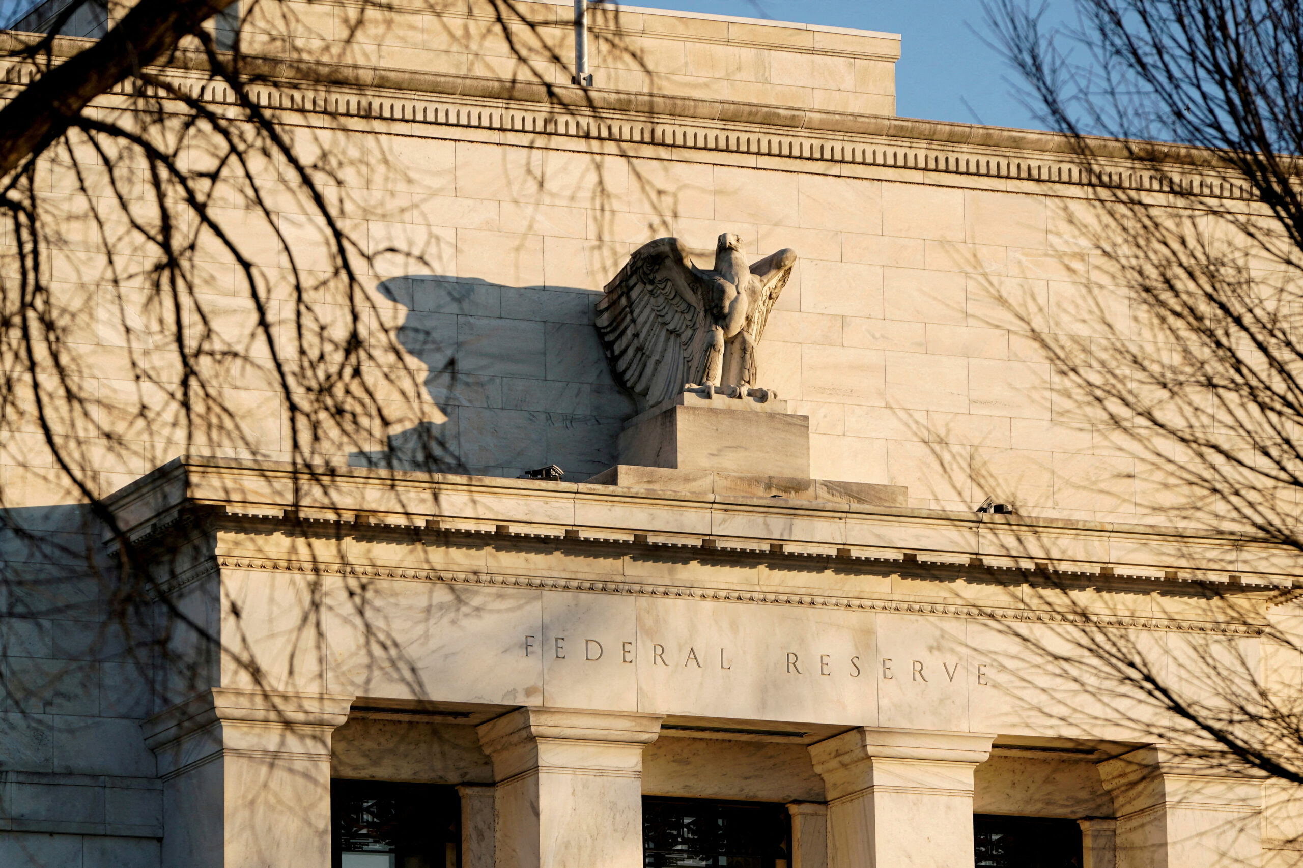 Fed Likely to Pair Interest Rate Cut with Hawkish Outlook for 2025