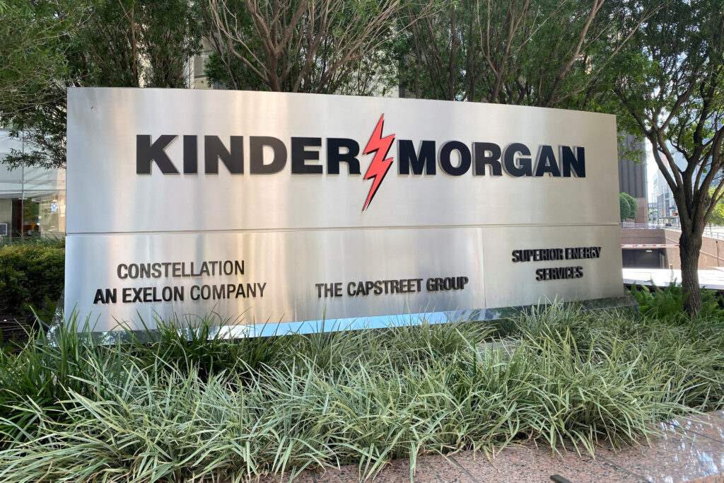 Kinder Morgan Shuts Two Los Angeles Fuel Pipelines Amid Wildfire induced Power Outages