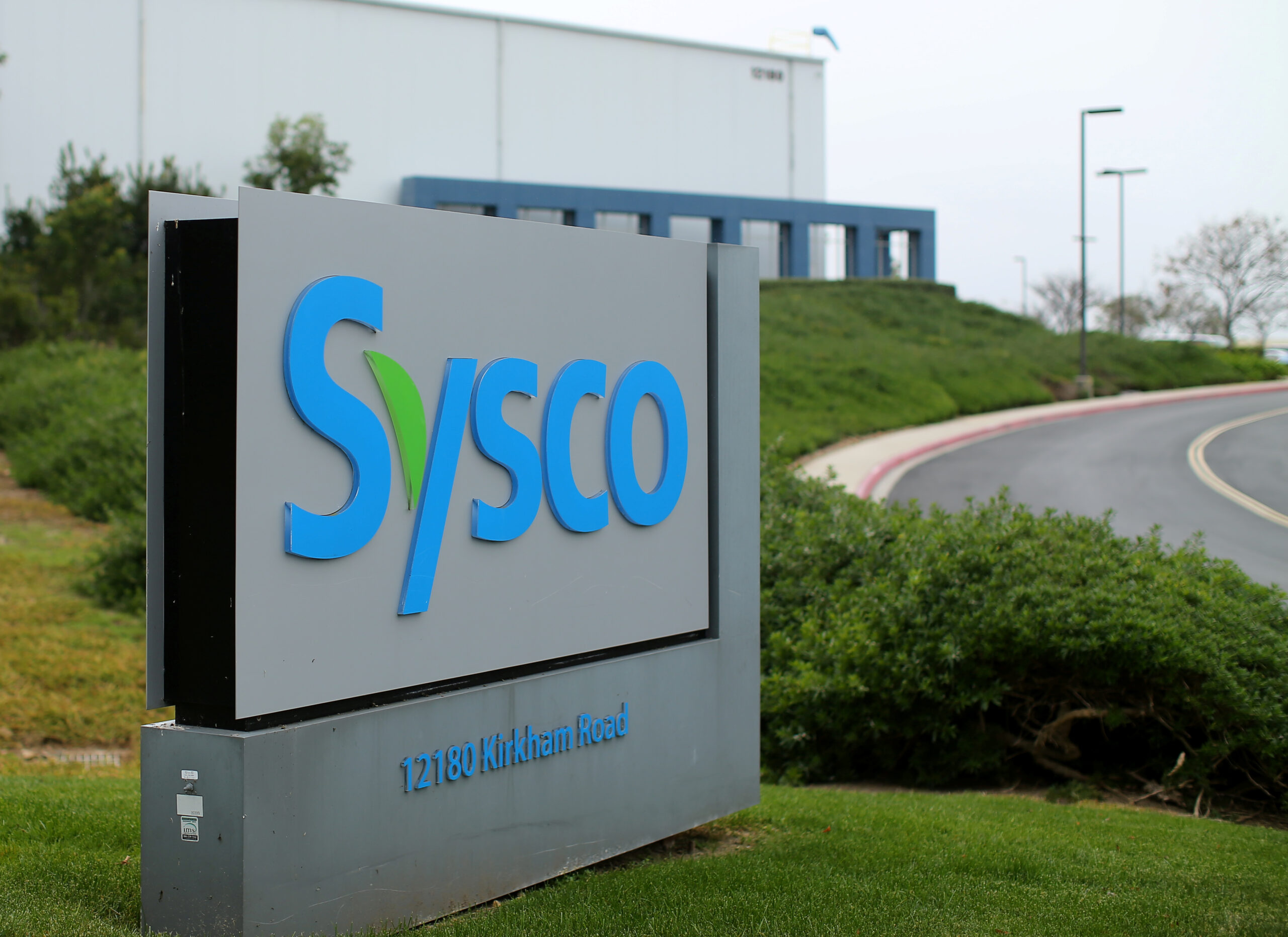 Sysco Maintains Full year Forecasts Despite Q2 Revenue Beat